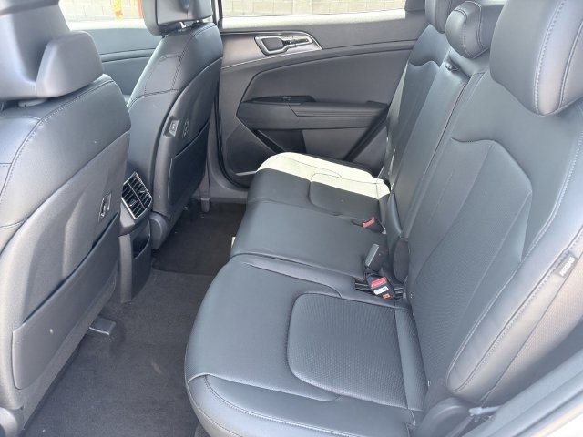 New 2026 Kia Sportage EX FWD image 6