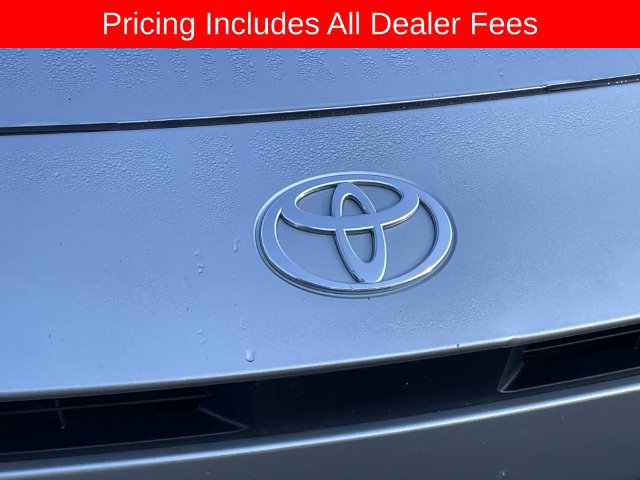 Used 2025 Toyota Camry LE FWD image 13