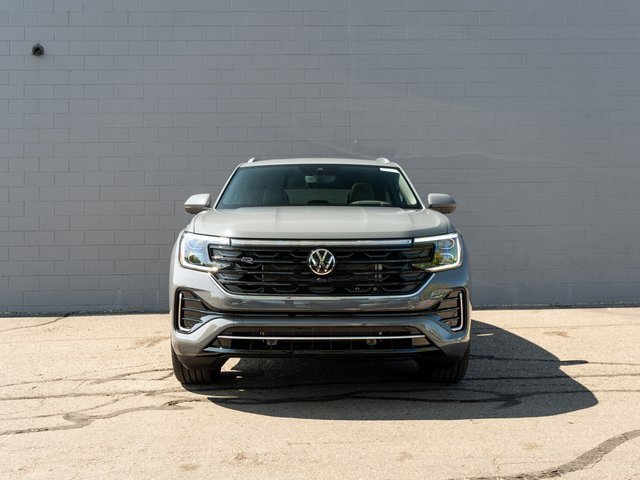 New 2025 Volkswagen Atlas Cross Sport SEL Premium R-Line video 2