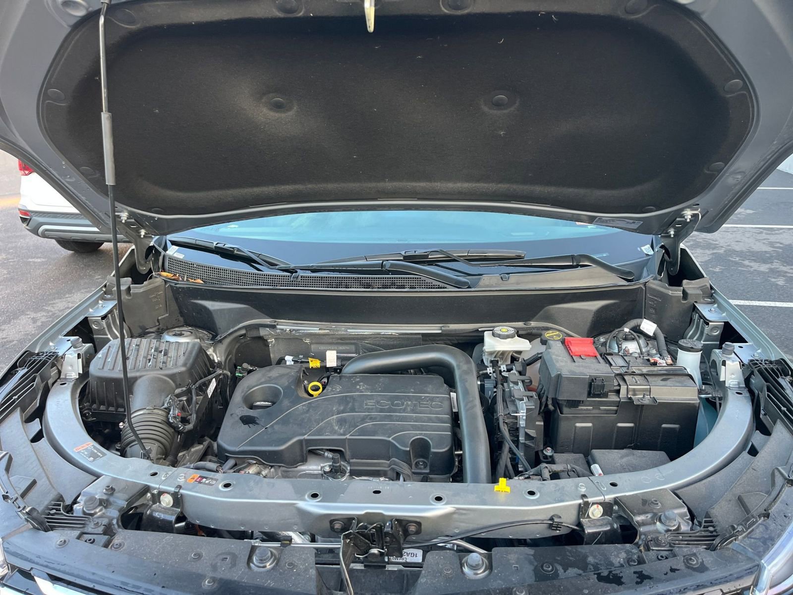 Used 2025 Chevrolet Equinox LT image 30