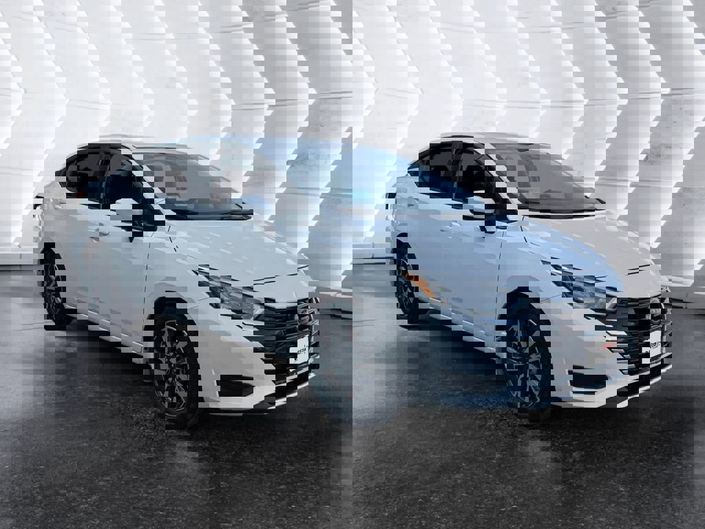 Used 2025 Nissan Versa SV w/ Trunk Package