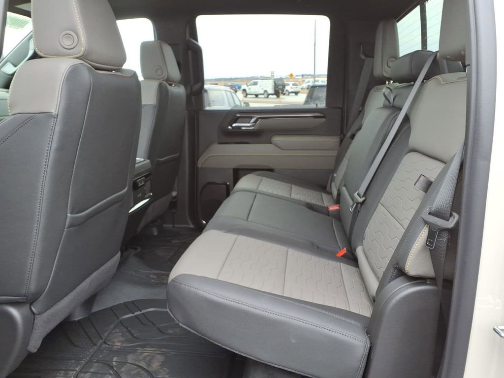 New 2026 Chevrolet Silverado 2500 ZR2 image 7