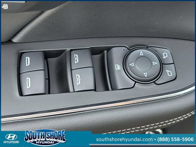 Used 2023 Buick Envision Essence FWD image 19