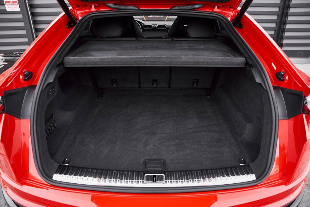 Used 2021 Lamborghini Urus image 18