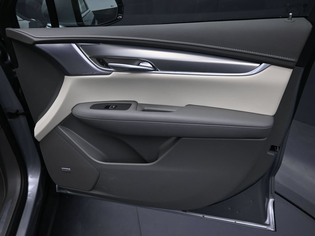 New 2026 Cadillac XT5 Premium Luxury w/ Driver Assist Package FWD image 21