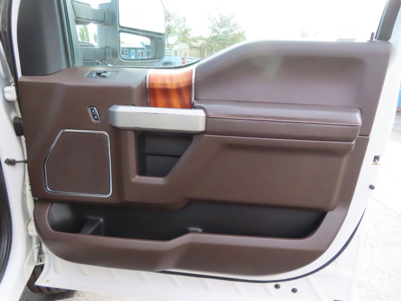 Used 2017 Ford F250 King Ranch w/ King Ranch Ultimate Package image 46