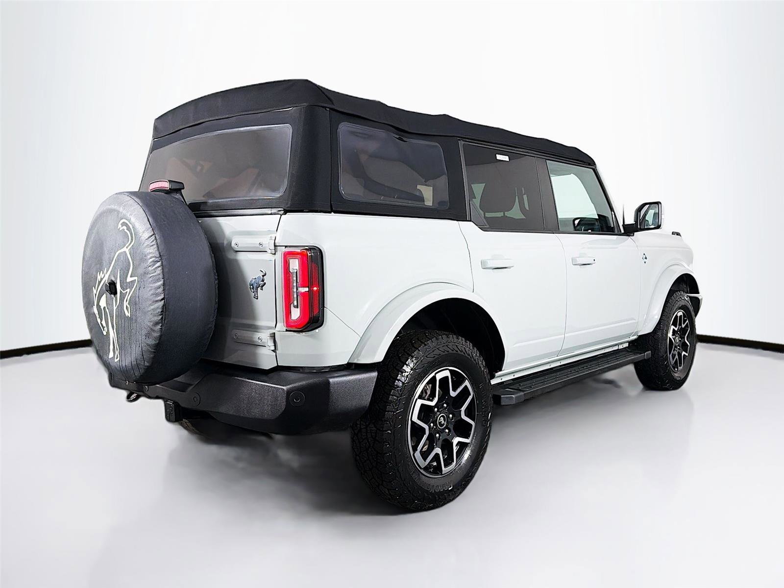 Used 2023 Ford Bronco Outer Banks AWD/4WD image 7