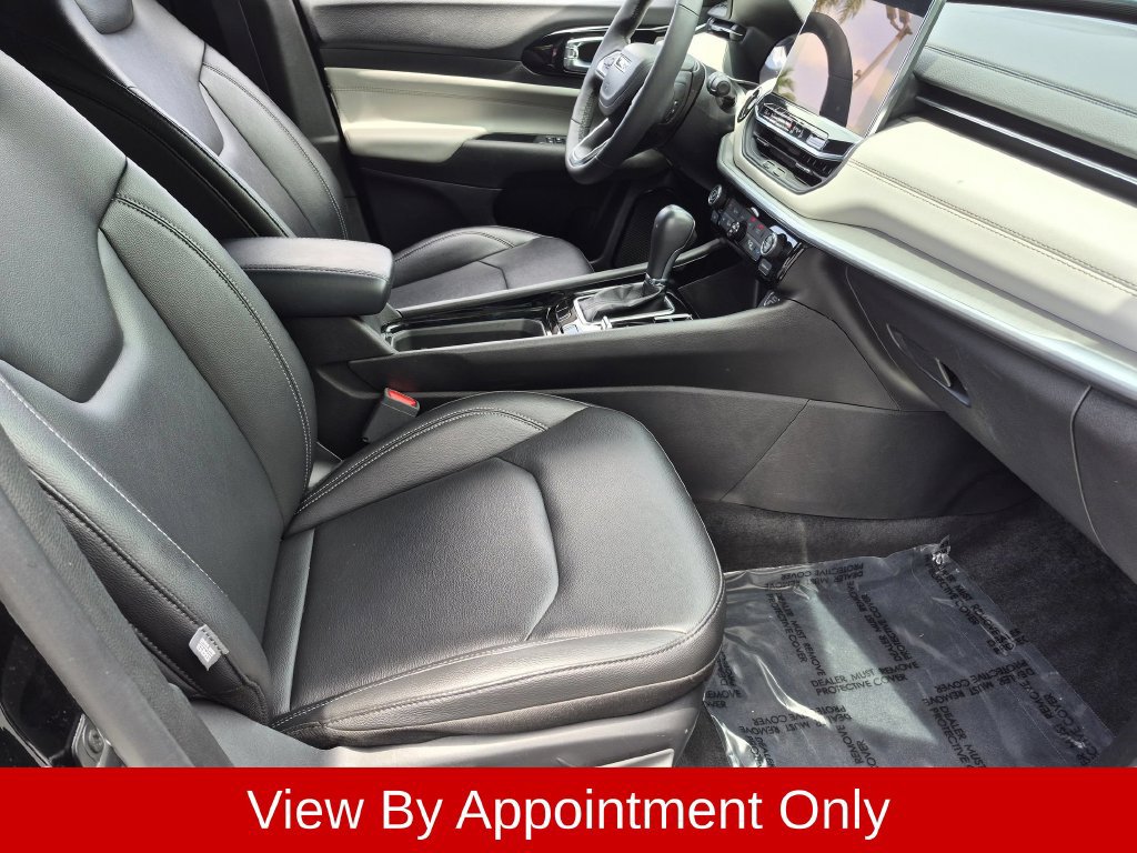 Used 2025 Jeep Compass Limited AWD/4WD image 31