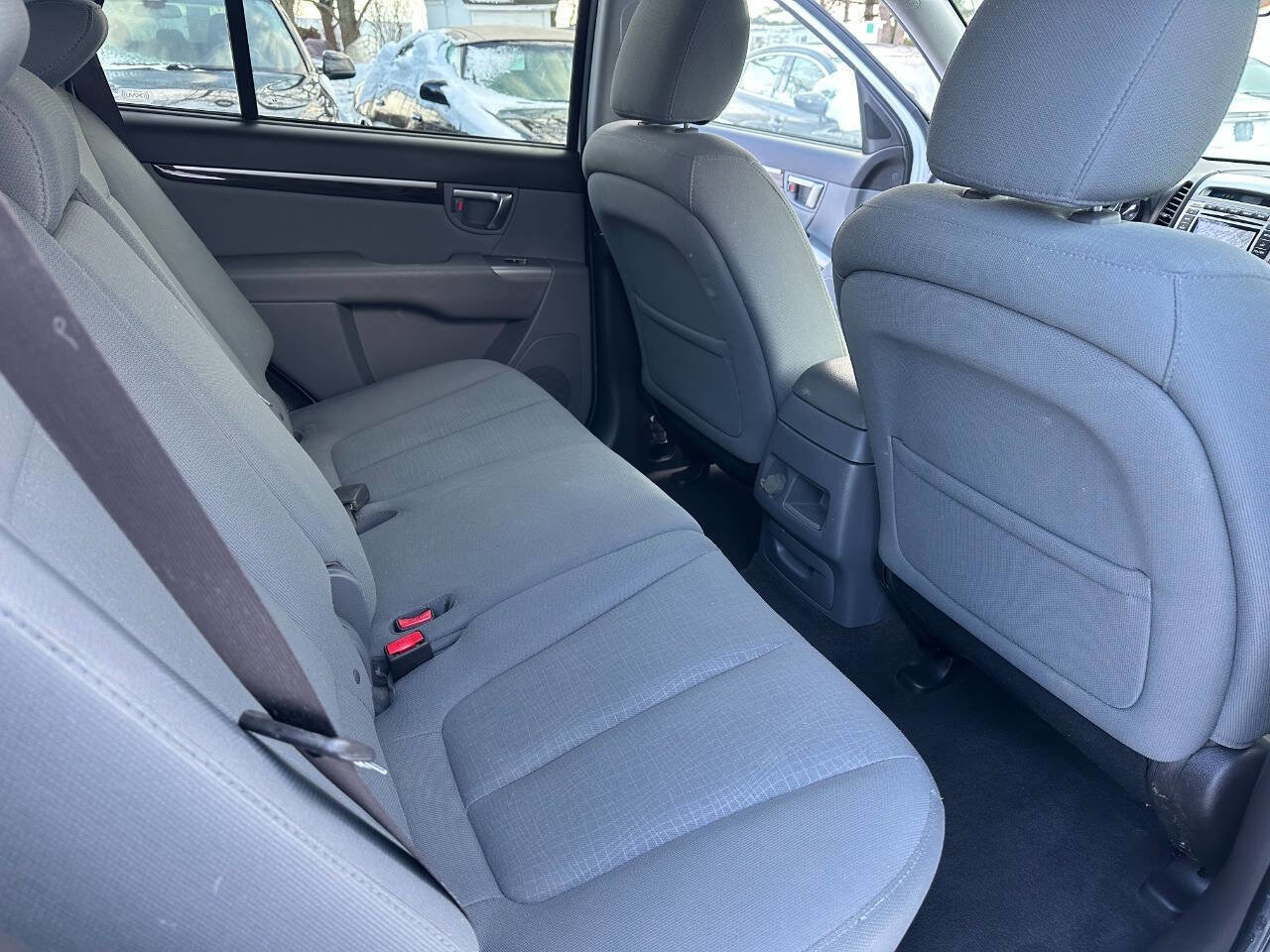 Used 2012 Hyundai Santa Fe GLS image 15