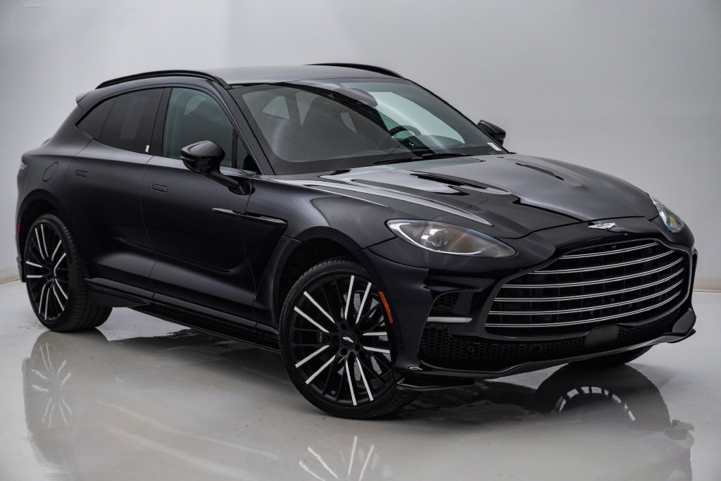 Used 2025 Aston Martin DBX 707 AWD/4WD image 3