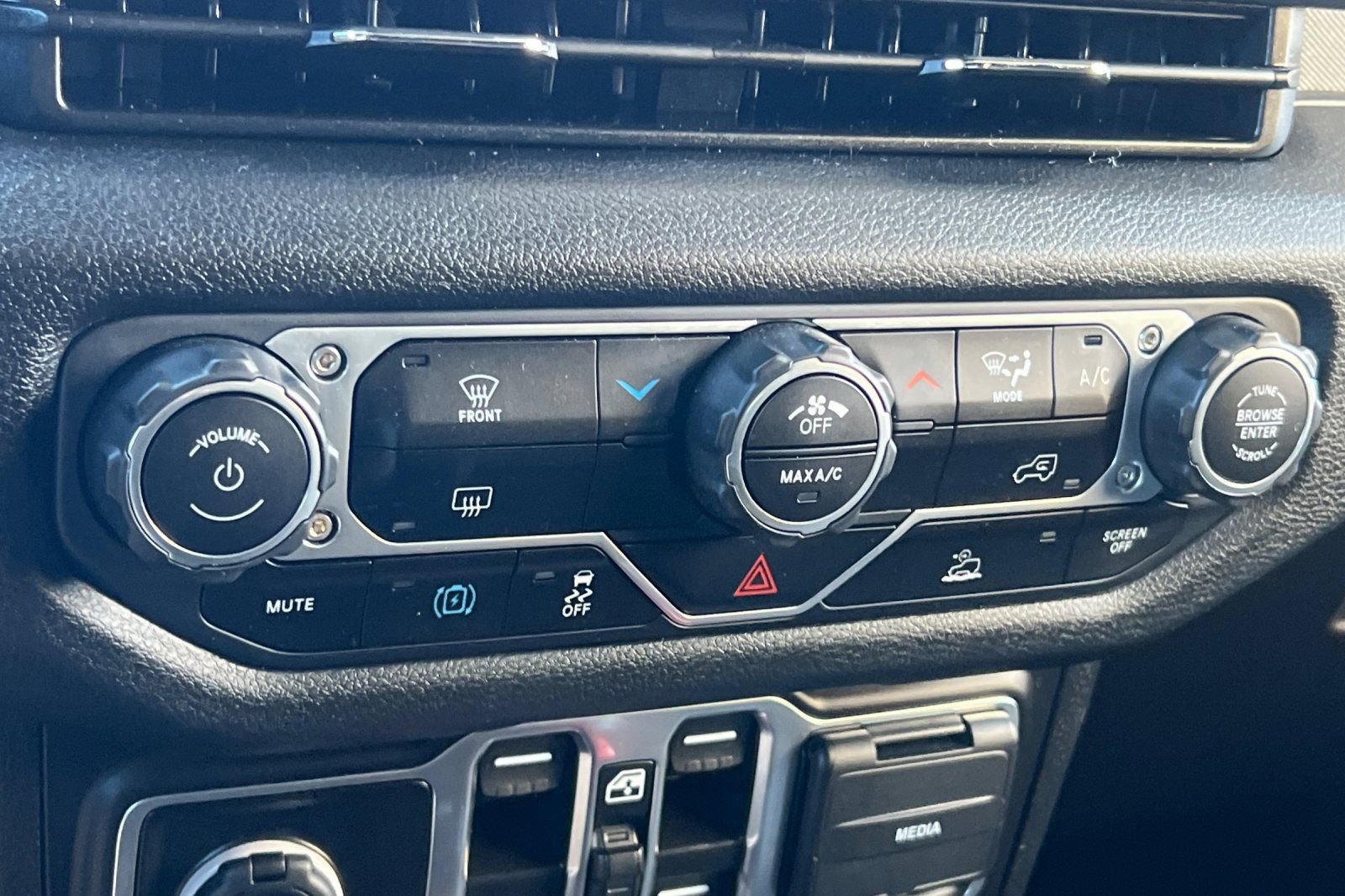 Used 2025 Jeep Wrangler Unlimited Sport S 4xe AWD/4WD image 20