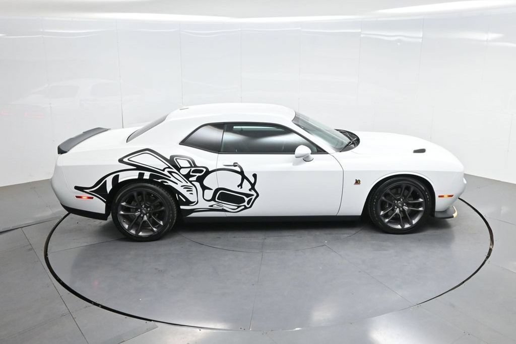 Used 2022 Dodge Challenger R/T Scat Pack w/ Driver Convenience Group RWD image 65