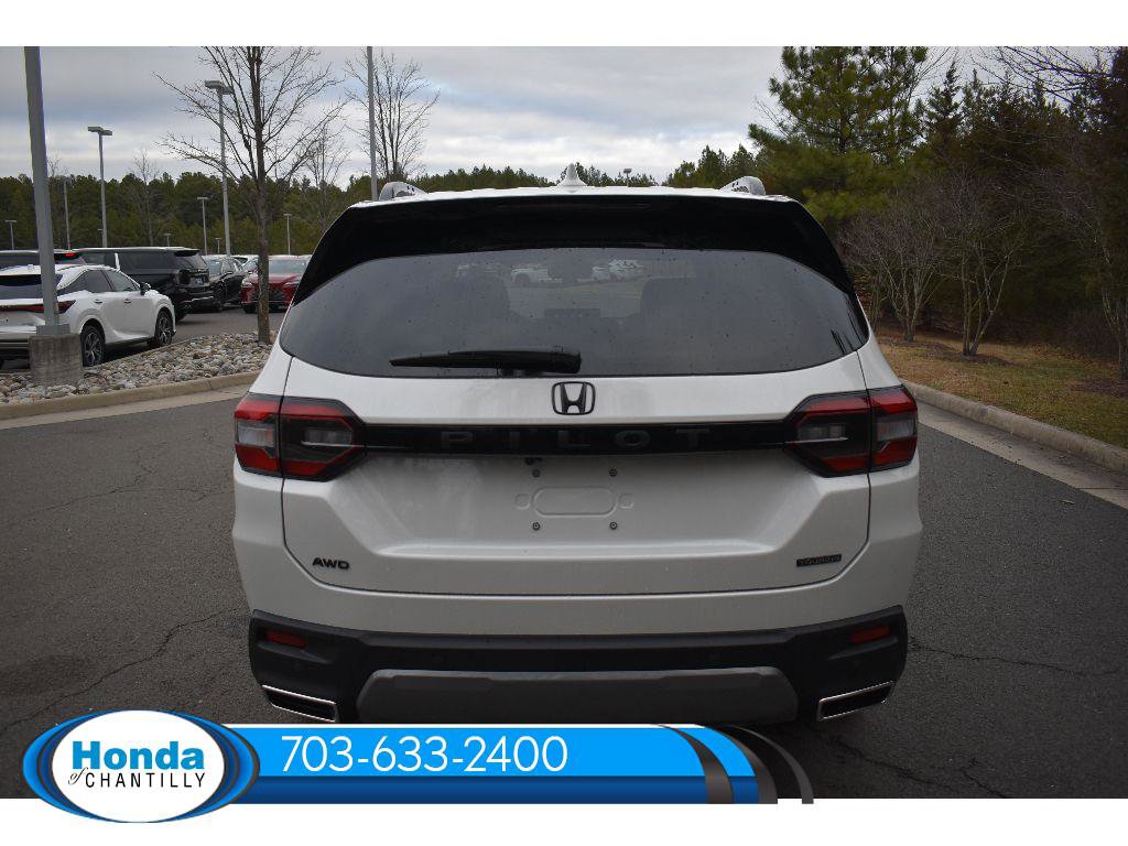 New 2026 Honda Pilot Touring image 6