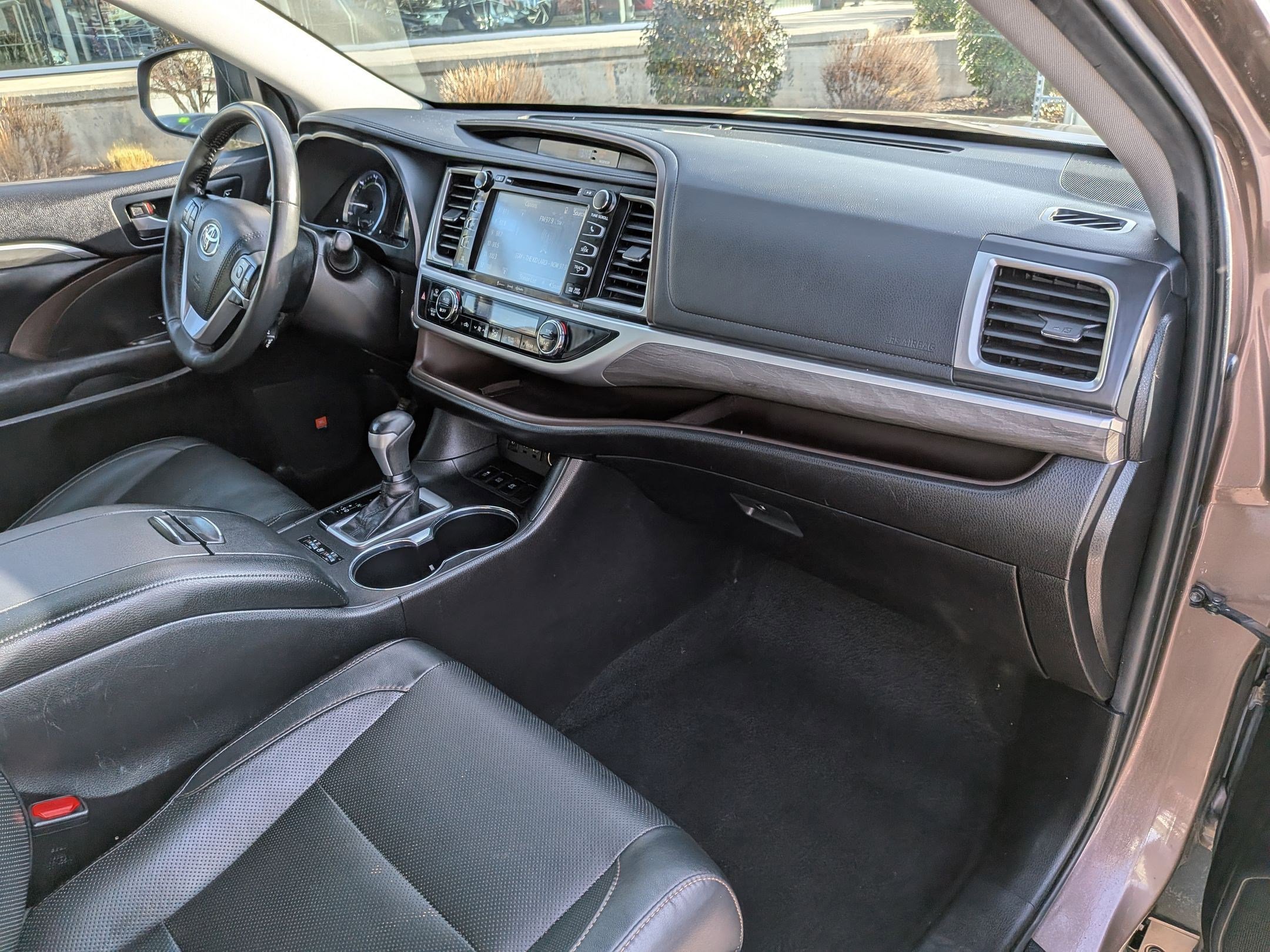 Used 2019 Toyota Highlander Limited image 34