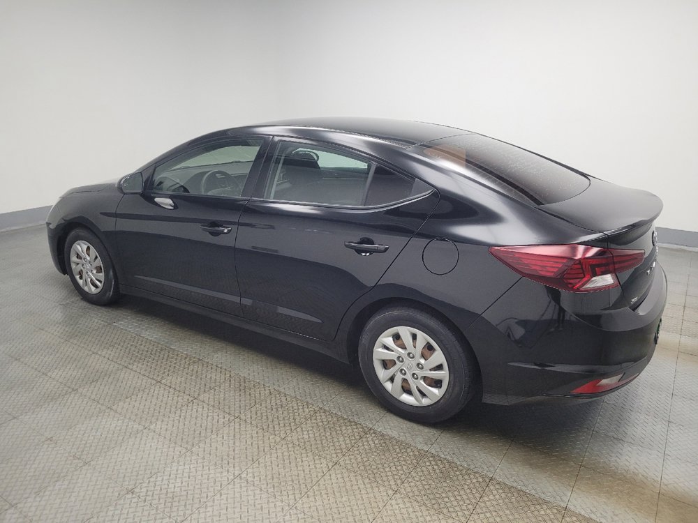 Used 2019 Hyundai Elantra SE w/ Cargo Package FWD image 3
