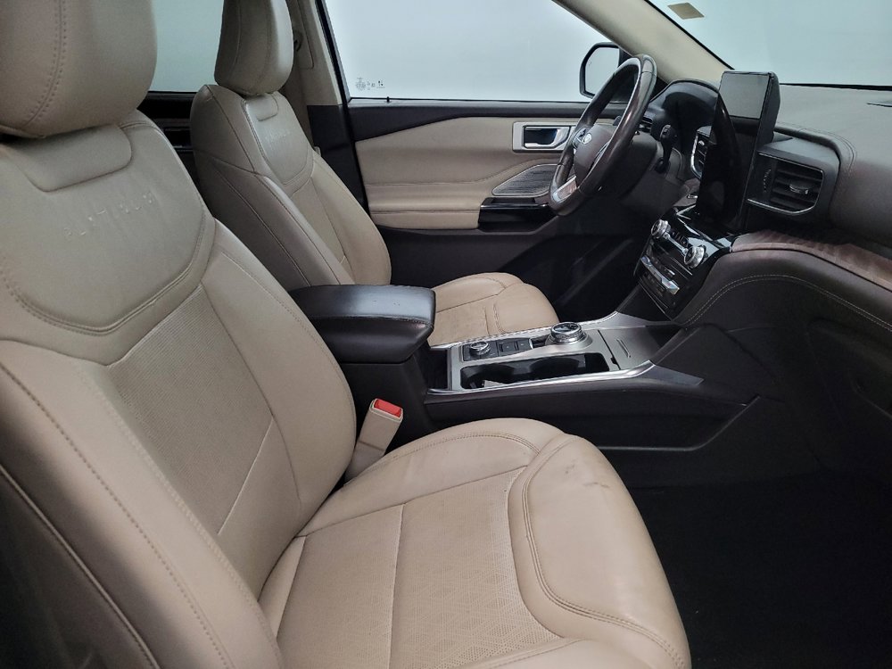 Used 2022 Ford Explorer Platinum w/ Premium Technology Package image 21