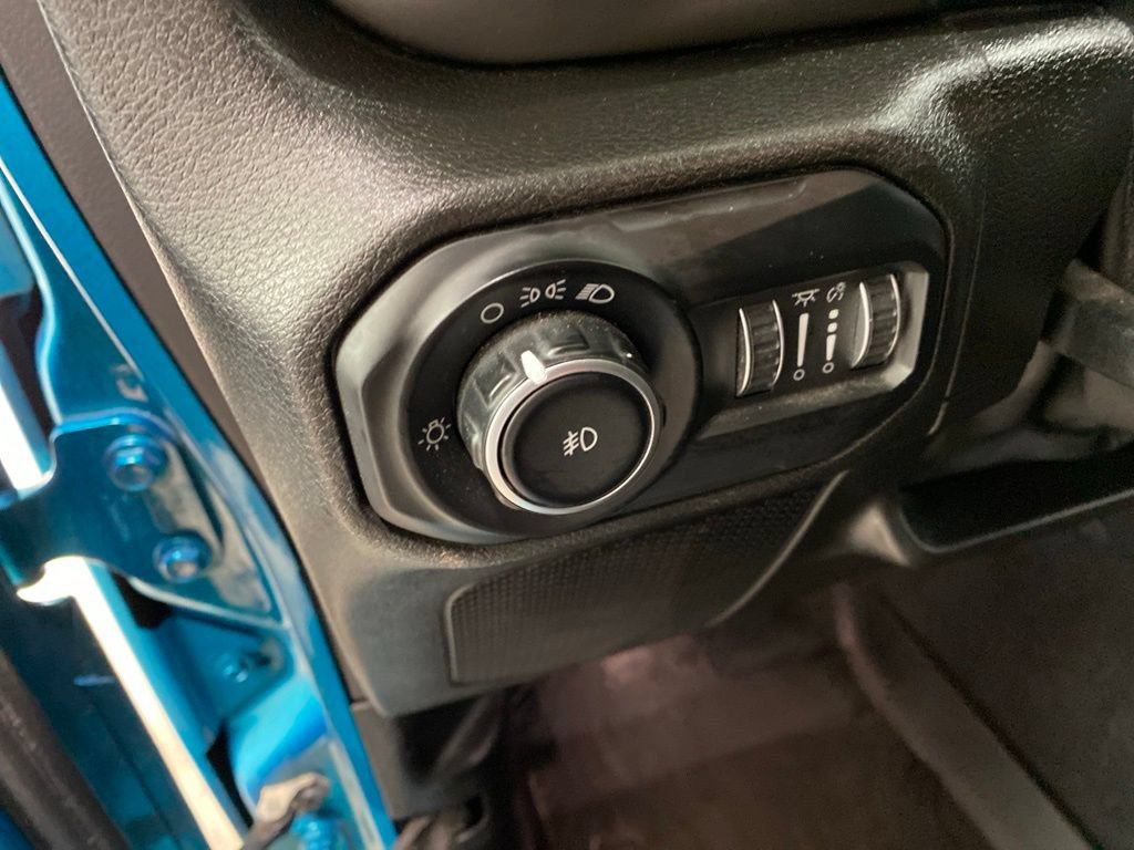 Used 2019 Jeep Wrangler Sport AWD/4WD image 20