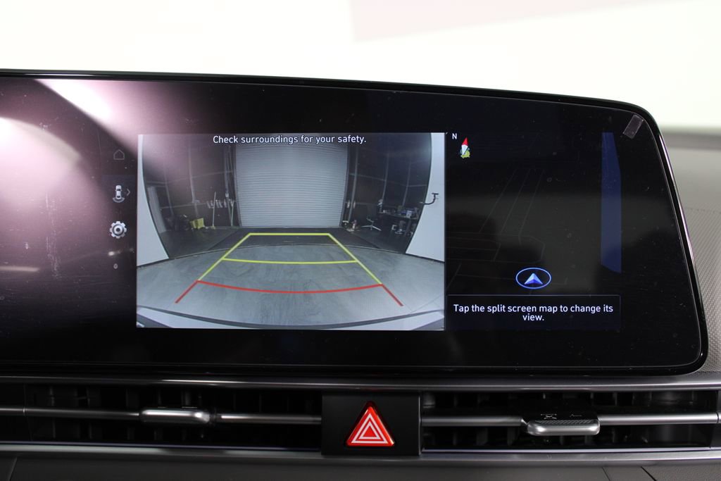 Used 2025 Hyundai Elantra SEL image 27