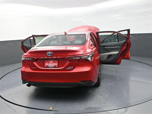 Used 2023 Toyota Camry XLE w/ Navigation Package image 40