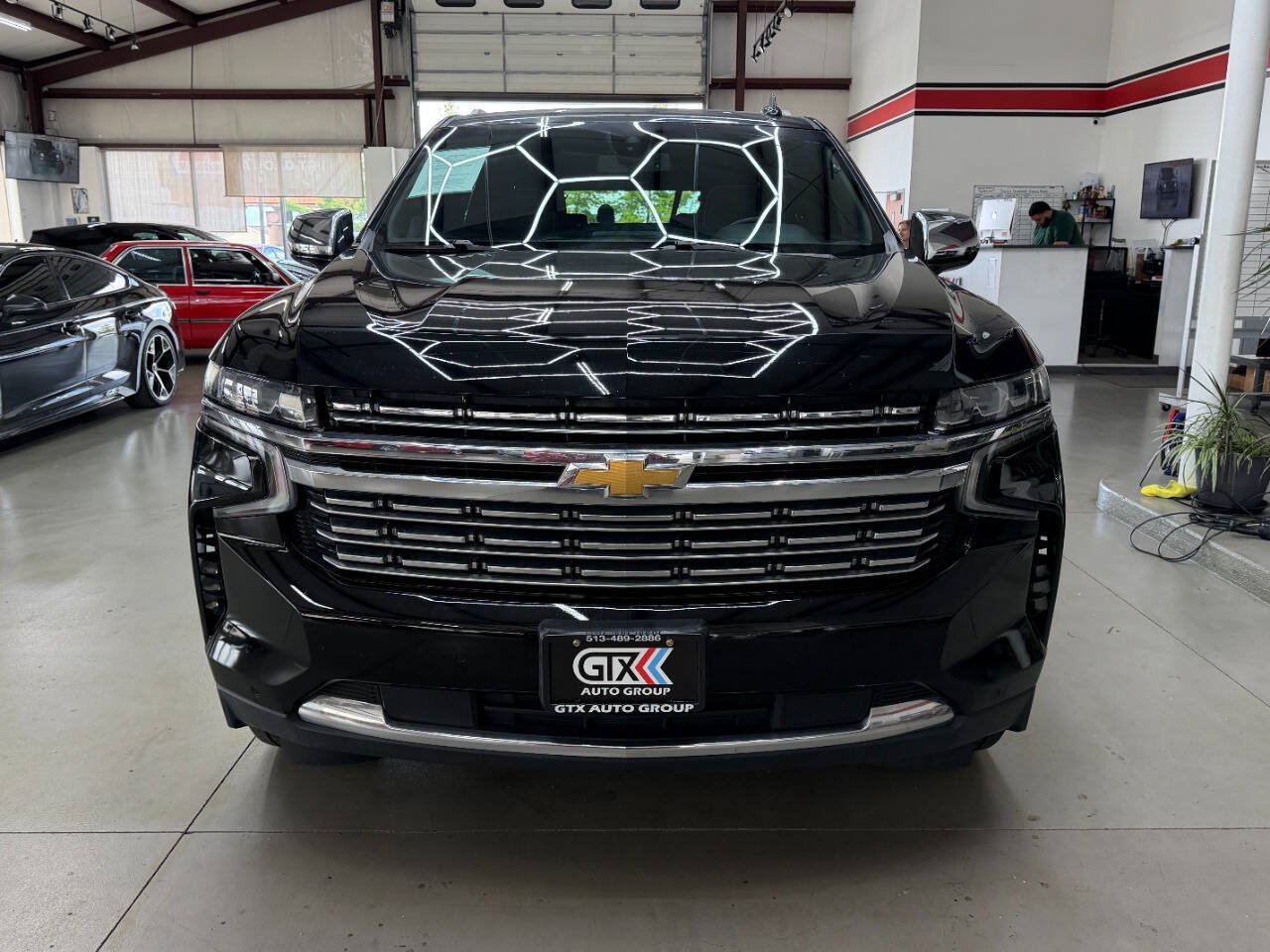 Used 2021 Chevrolet Suburban Premier AWD/4WD image 6