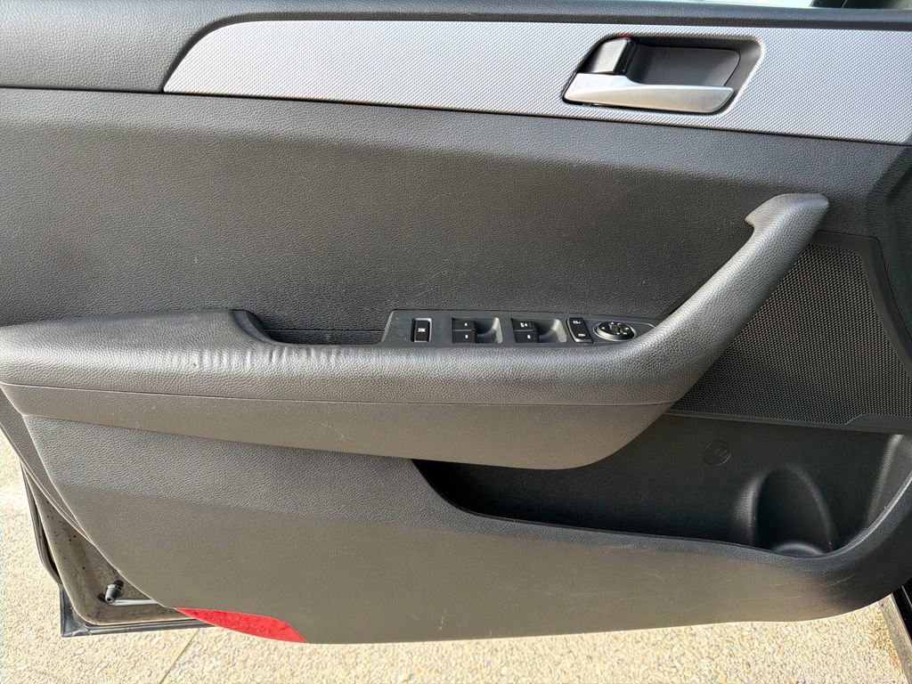 Used 2019 Hyundai Sonata SE image 13