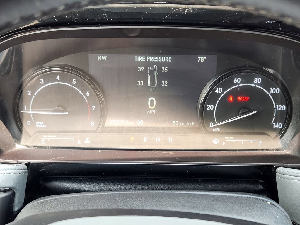 Used 2020 Lincoln Corsair AWD w/ Equipment Group 101A image 23