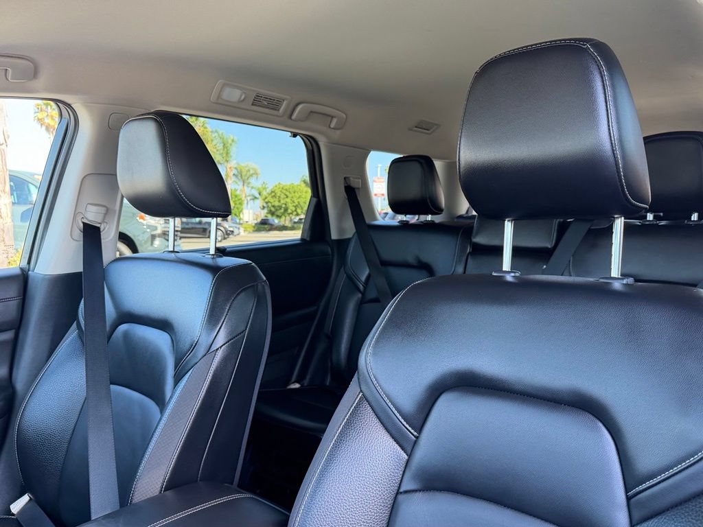 Certified 2024 Nissan Pathfinder SL FWD image 12