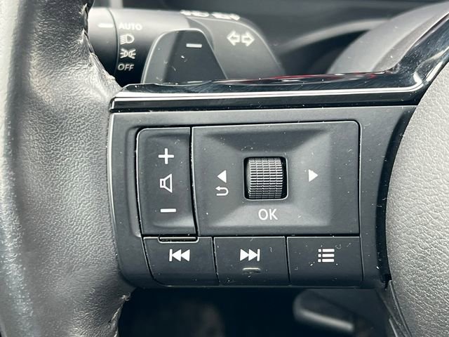 Used 2024 Nissan Rogue SL w/ SL Premium Package image 21