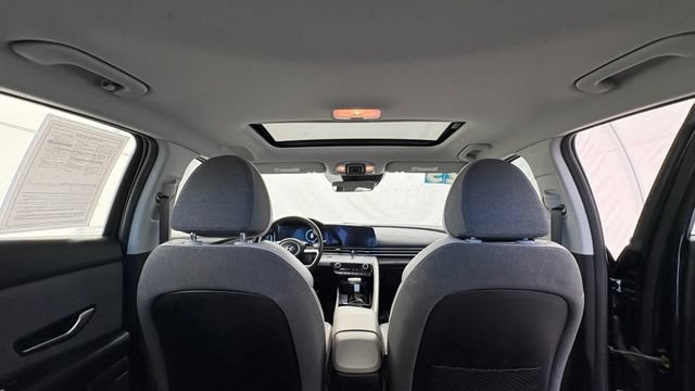 Used 2025 Hyundai Elantra Limited FWD image 27