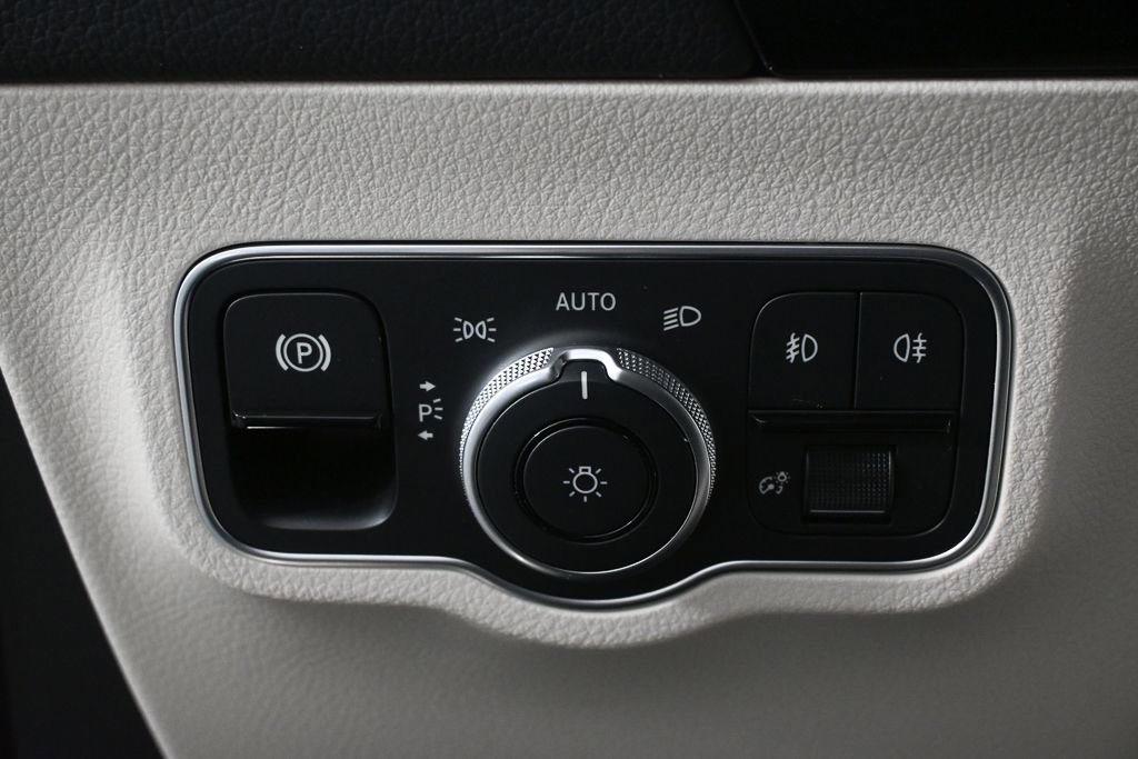 Certified 2026 Mercedes-Benz GLA 250 image 9