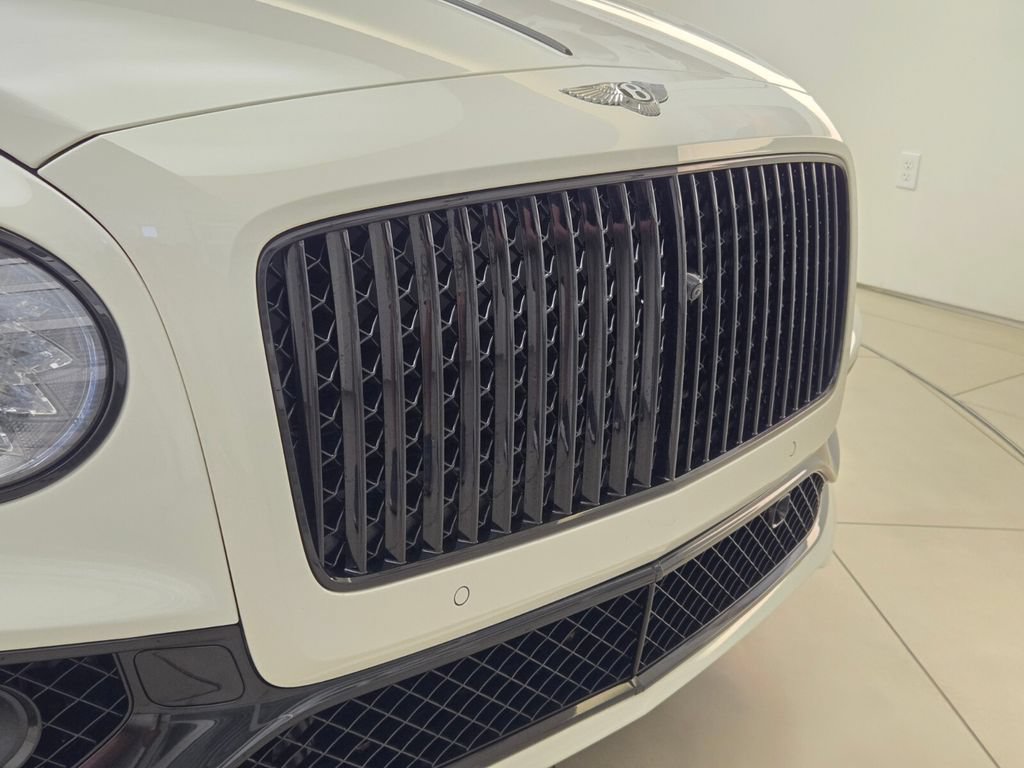 Certified 2023 Bentley Flying Spur V8 AWD/4WD image 9