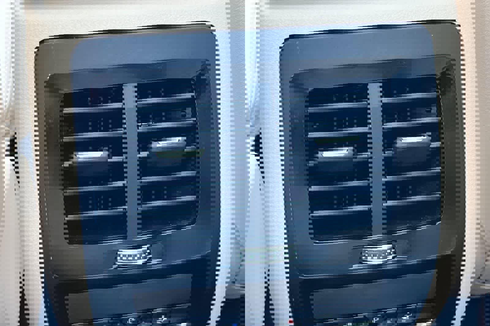 Used 2021 BMW X3 xDrive30e w/ Convenience Package image 15