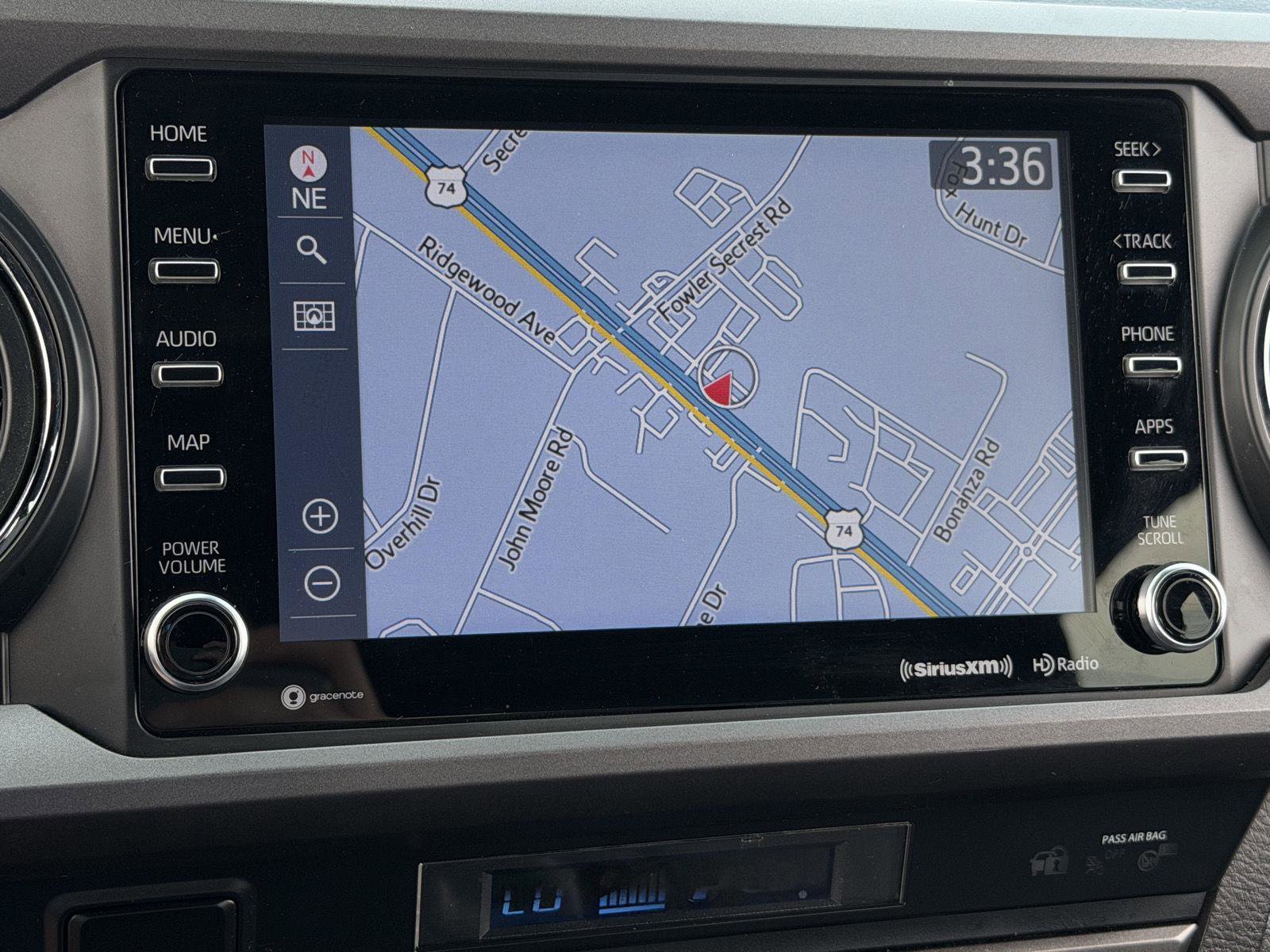 Used 2022 Toyota Tacoma TRD Sport image 12