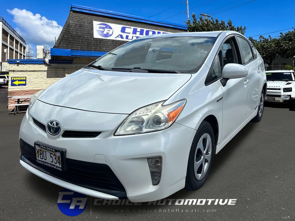 Used 2015 Toyota Prius Four FWD image 1
