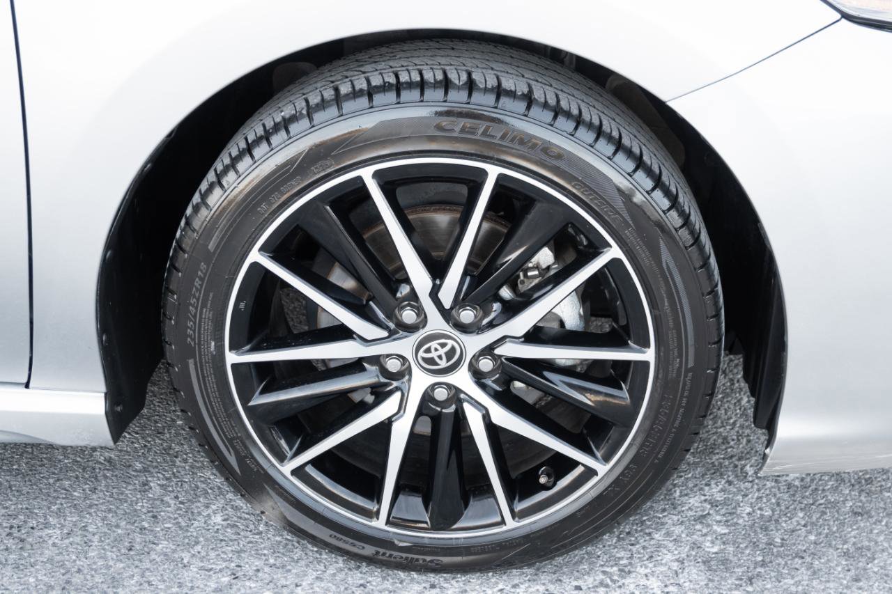 Used 2024 Toyota Camry SE image 33