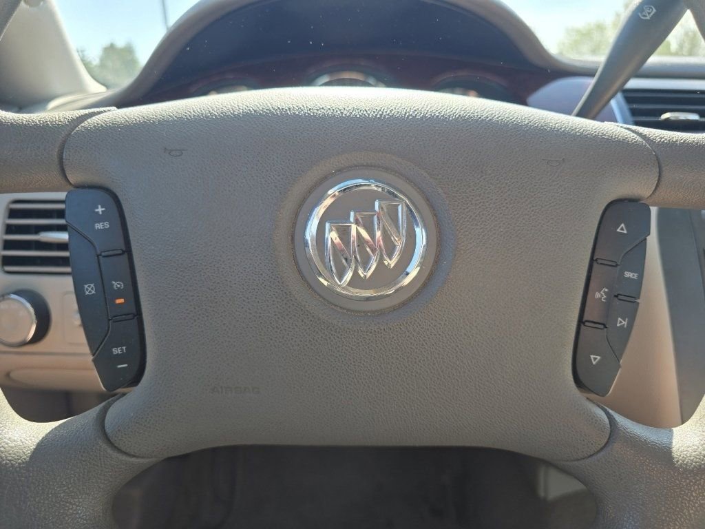 Used 2007 Buick Lucerne CX FWD image 26