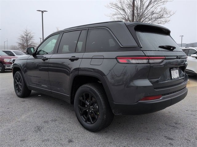 New 2026 Jeep Grand Cherokee Altitude image 6