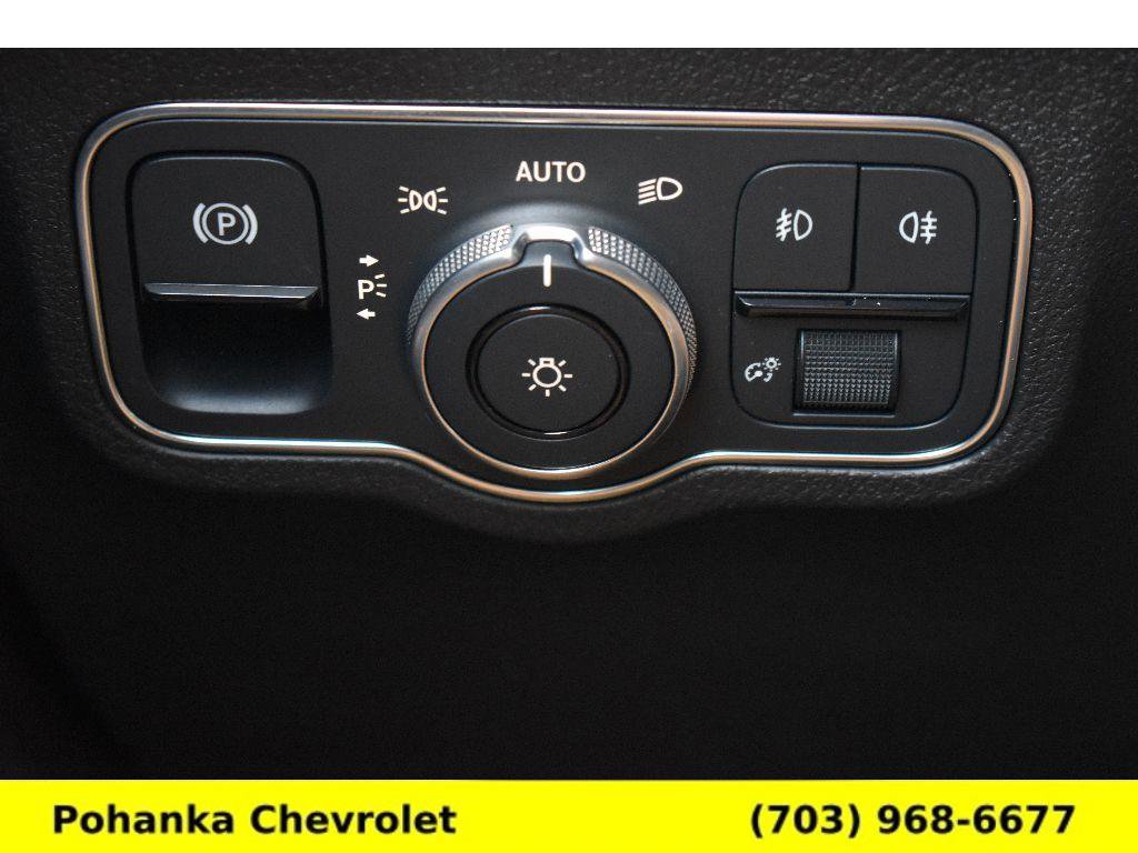 Used 2023 Mercedes-Benz GLB 250 4MATIC image 26