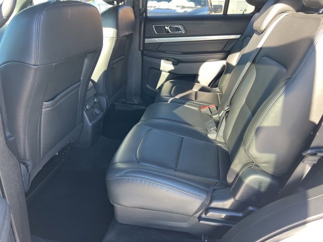 Certified 2019 Ford Explorer XLT w/ Equipment Group 202A image 19