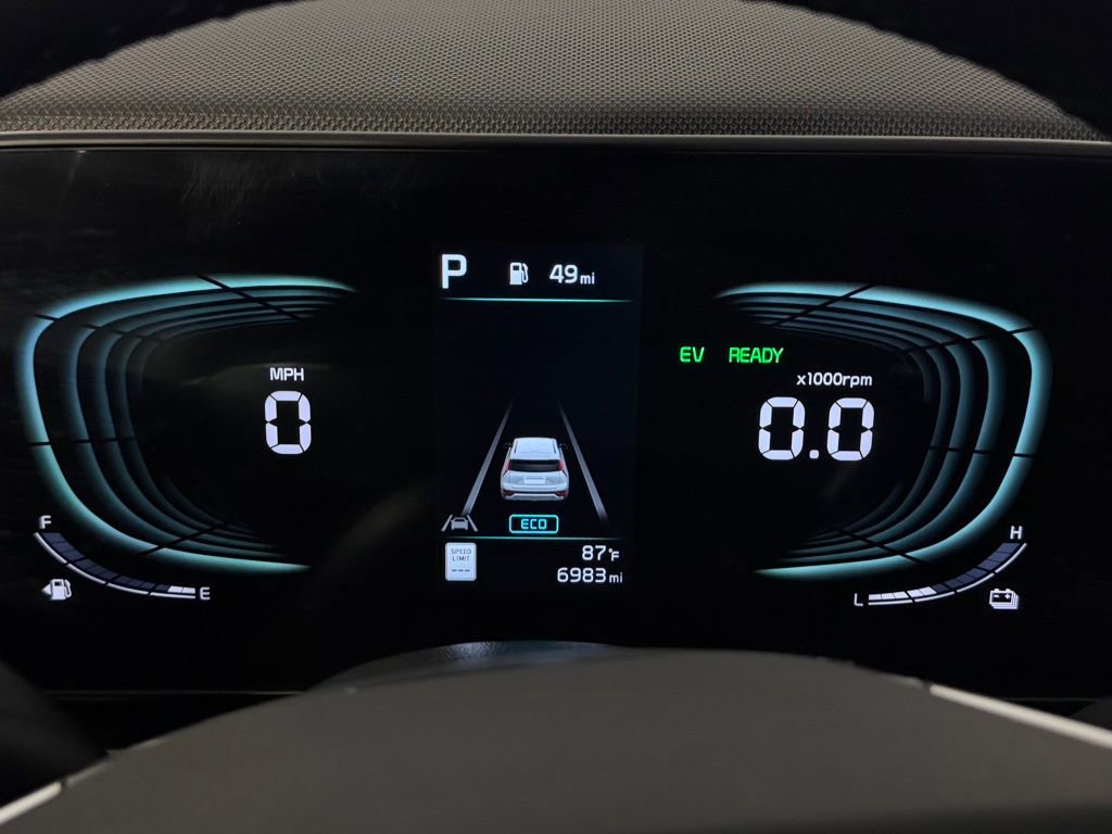 Used 2023 Kia Niro EX image 15