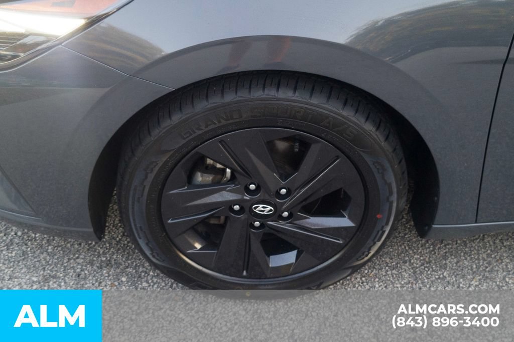 Used 2023 Hyundai Elantra SEL FWD image 12