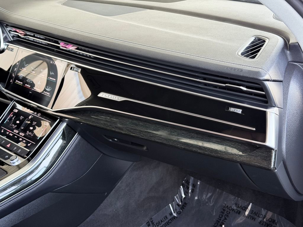 Used 2023 Audi Q7 2.0T Premium Plus w/ Premium Plus Package image 31