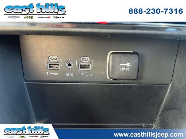 Certified 2023 Jeep Grand Cherokee Limited AWD/4WD image 38