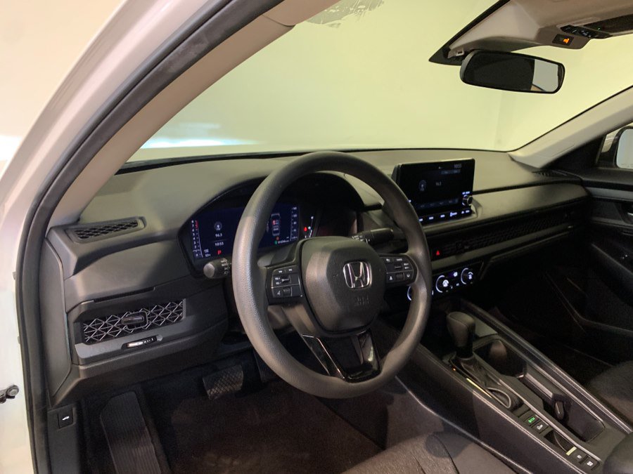 Used 2025 Honda Accord LX image 15