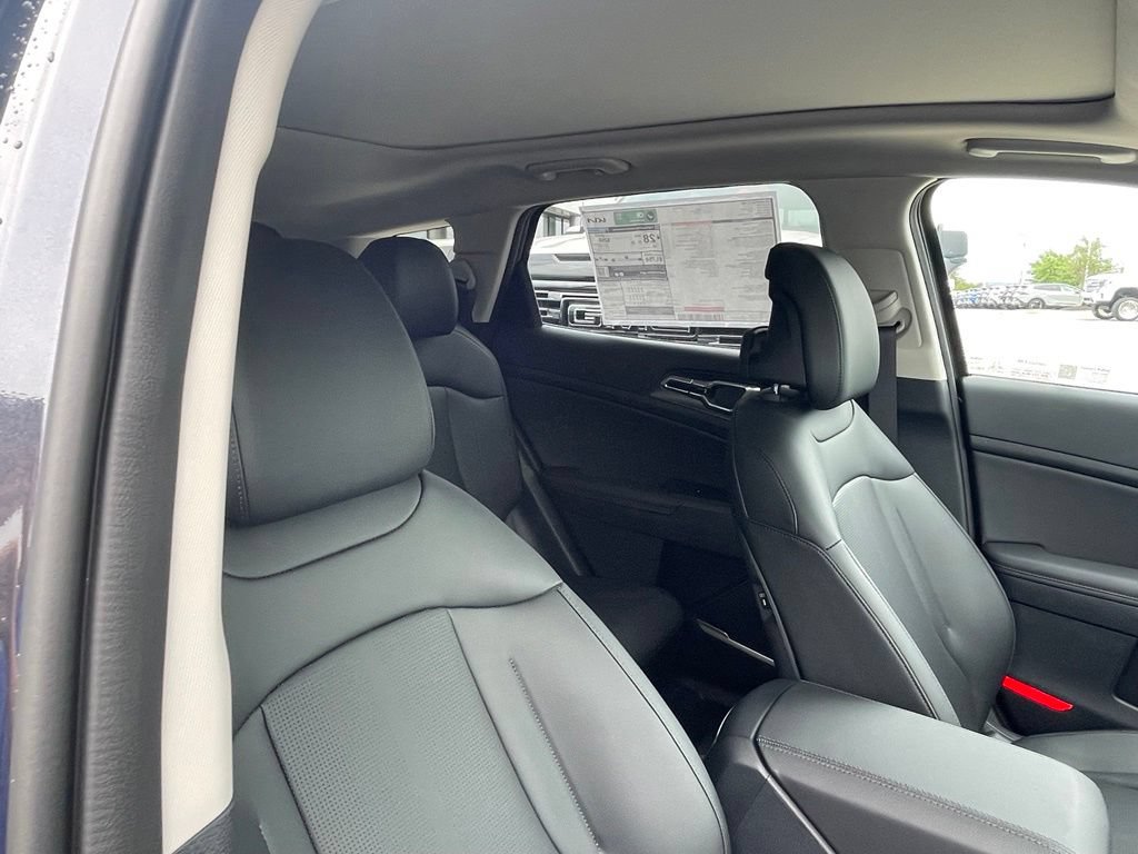New 2026 Kia Sportage EX FWD image 30