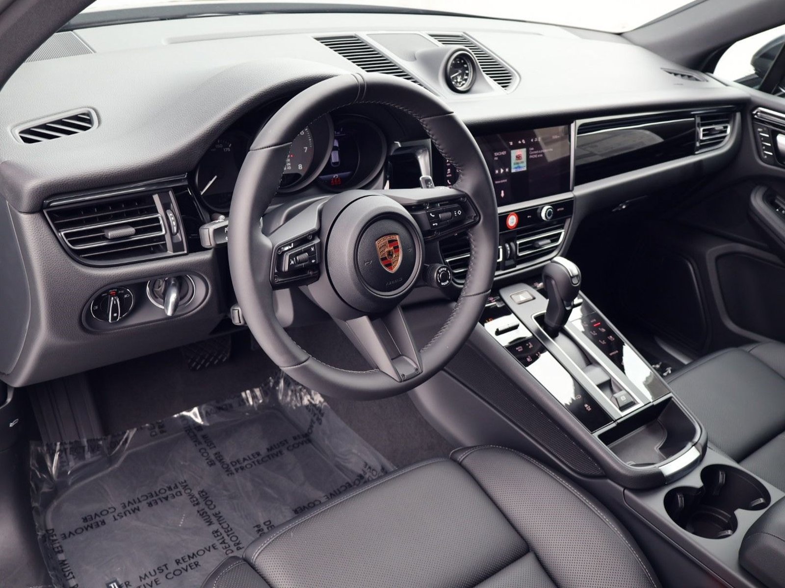 New 2026 Porsche Macan S AWD/4WD image 4