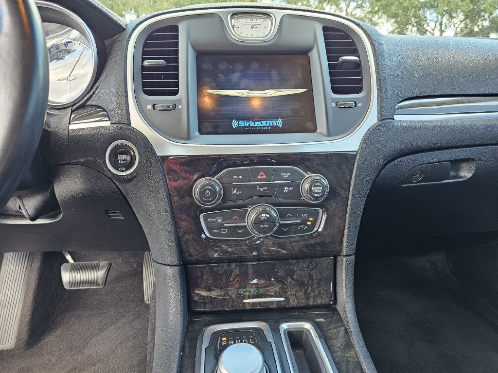 Used 2018 Chrysler 300 Limited w/ Safetytec Plus Group RWD image 19