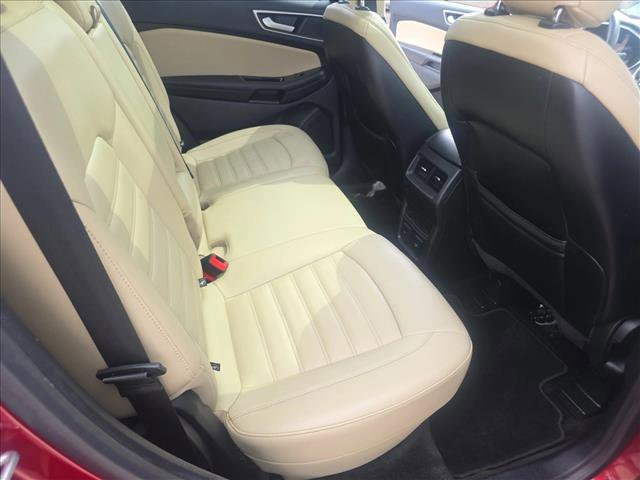 Used 2018 Ford Edge SEL w/ Equipment Group 201A FWD image 18