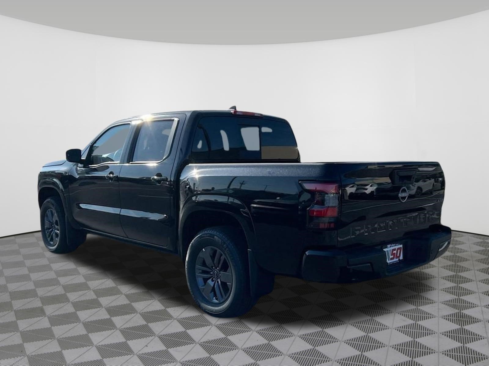 Certified 2025 Nissan Frontier SV AWD/4WD image 16