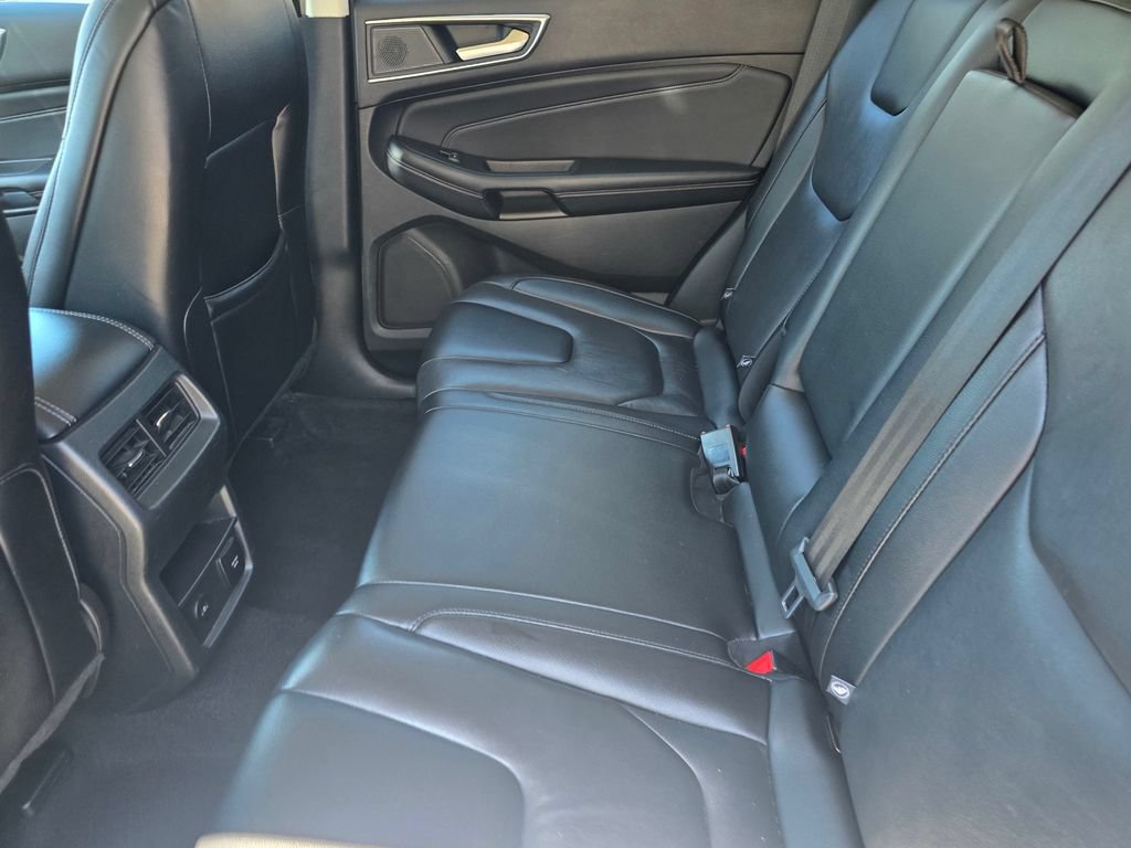 Used 2022 Ford Edge Titanium AWD/4WD image 15